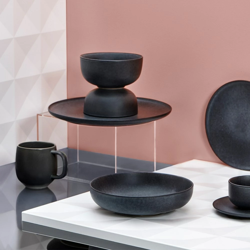 Salt & Pepper Salt & Pepper Hue Dinner Plate 27.5cm Black - Image 3